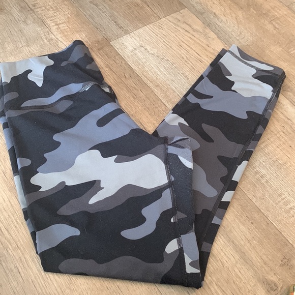 PINK Black/Grey Camo Stretch Leggings GUC L - Picture 2 of 7